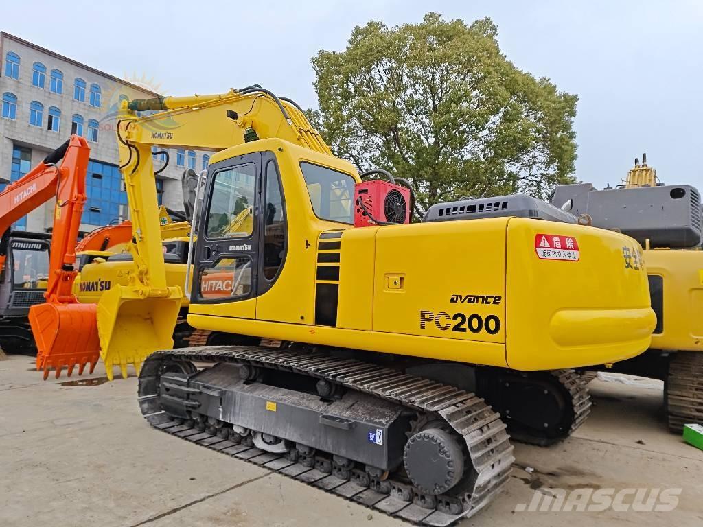 Komatsu PC 200-6 Crawler excavators