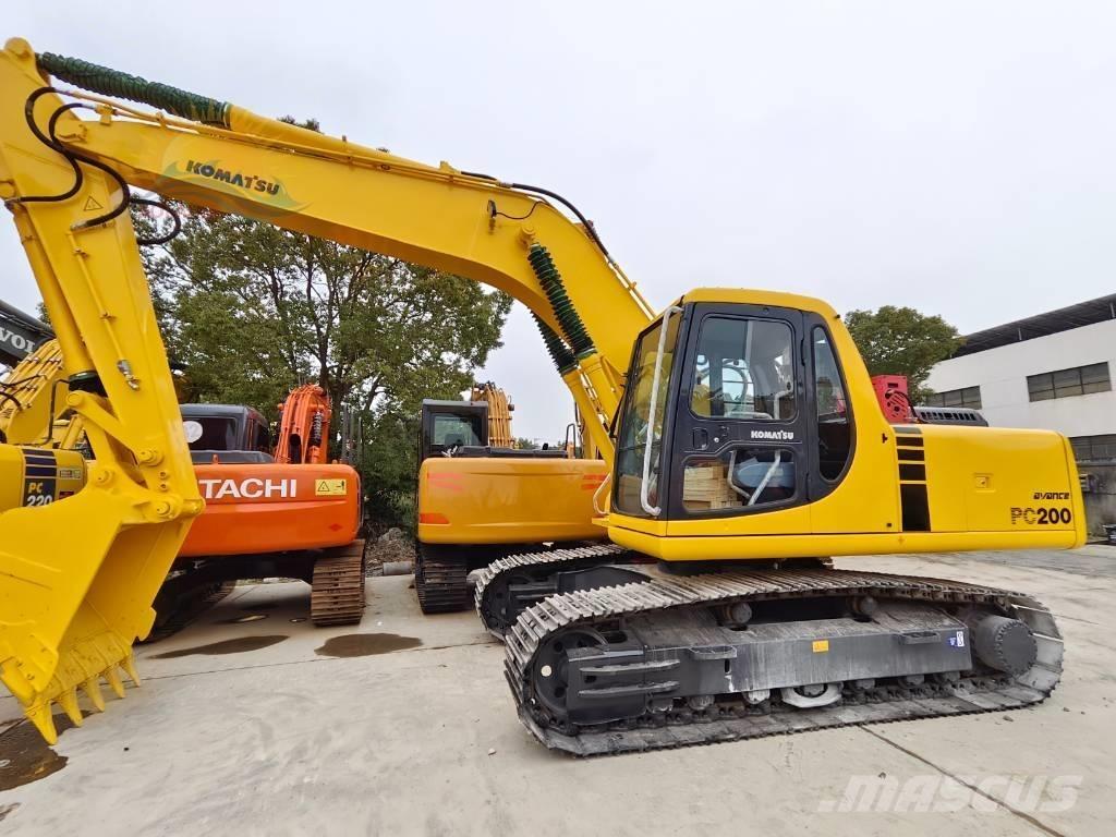 Komatsu PC 200-6 Crawler excavators