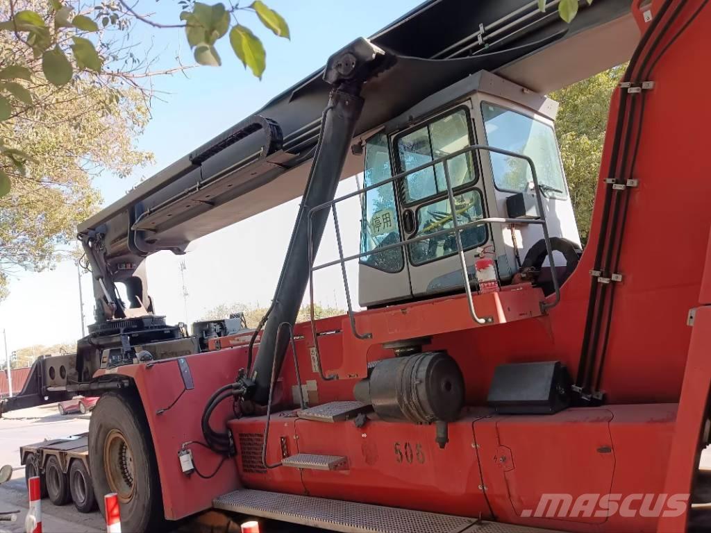 Kalmar DRT 450 Reach stackers