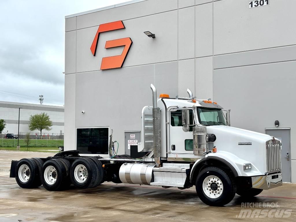 Kenworth T 800 Prime Movers