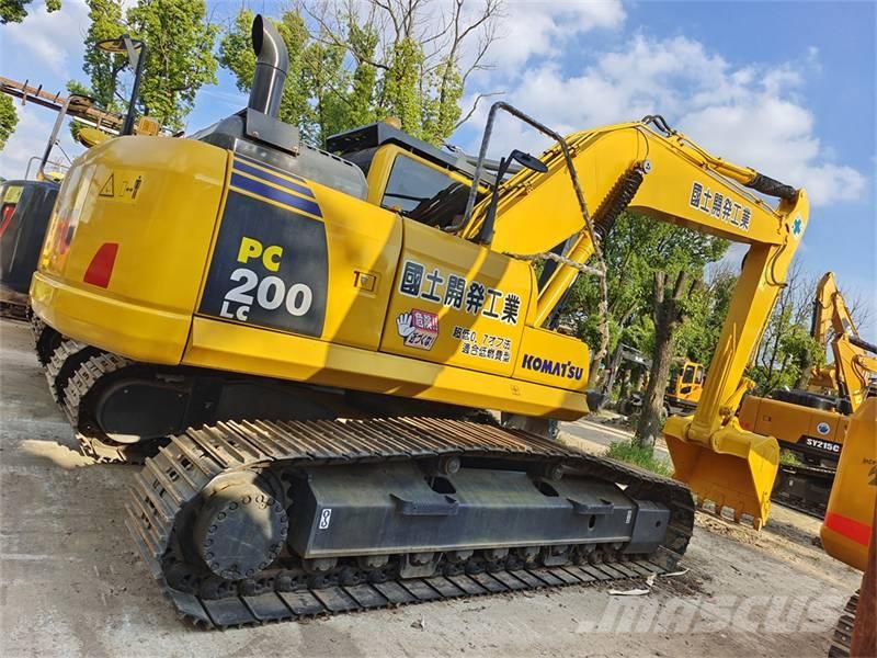 Komatsu PC 200 Crawler excavators