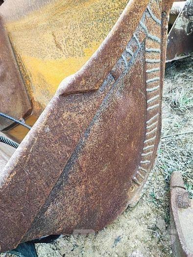 Ammann CAT320B-LN Buckets