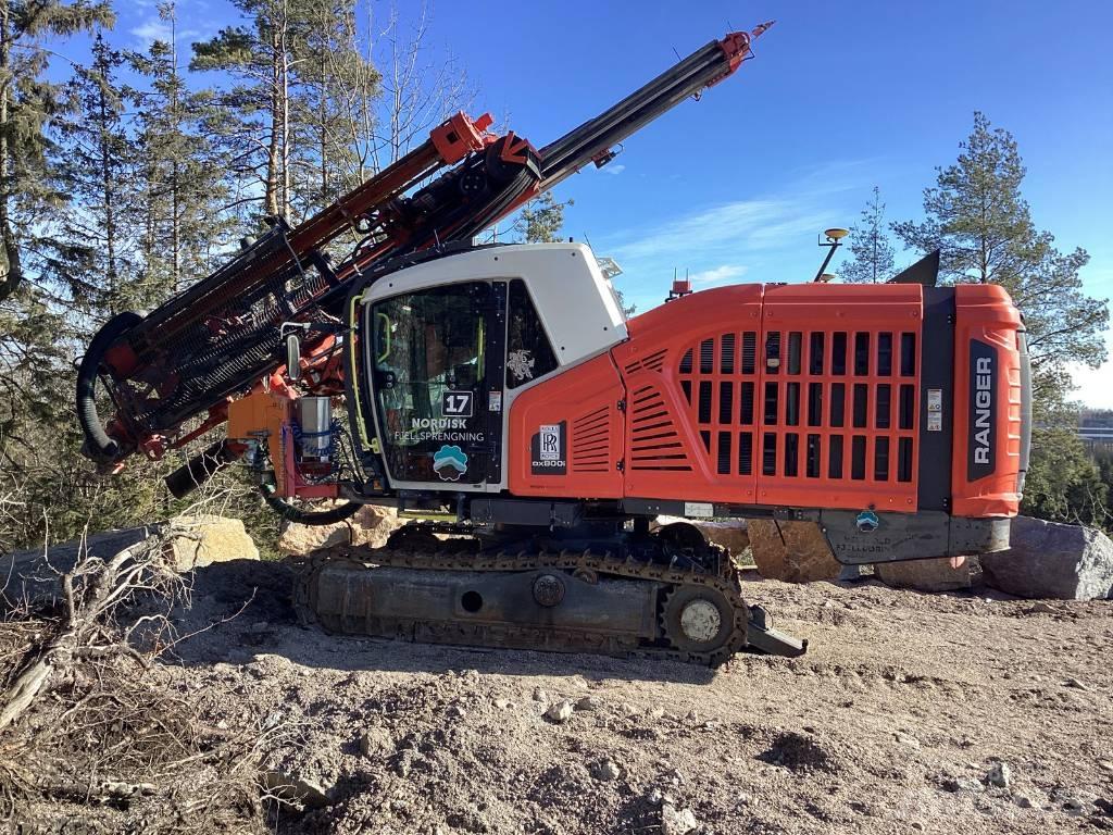 Sandvik DX800i Surface drill rigs