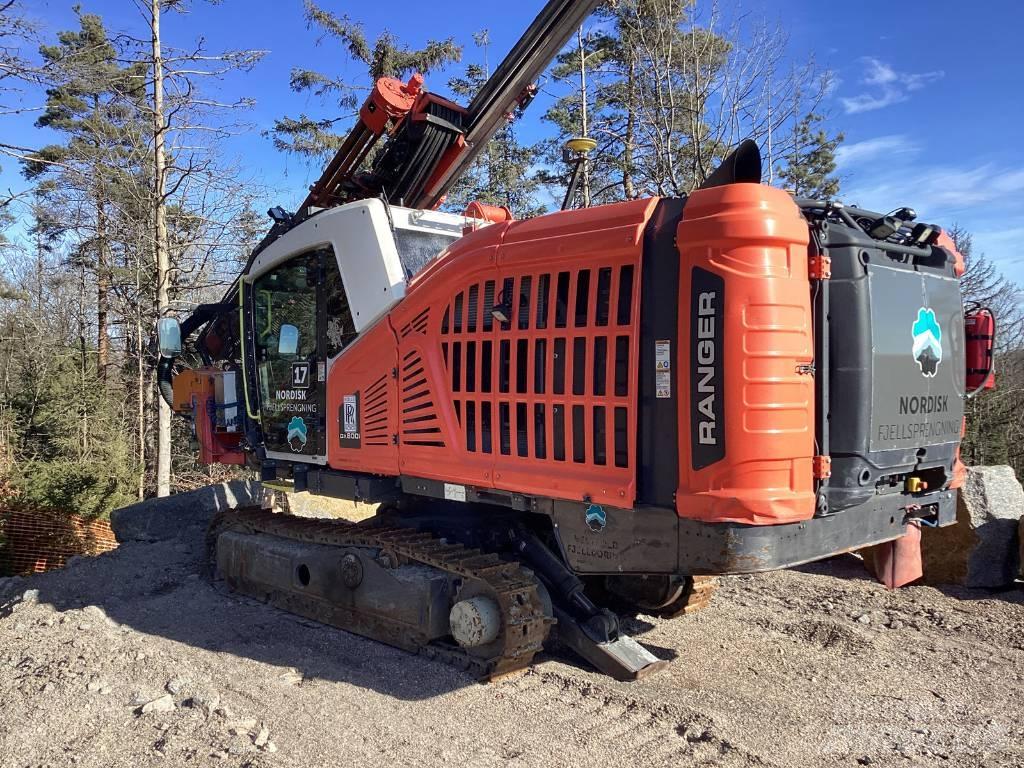 Sandvik DX800i Surface drill rigs