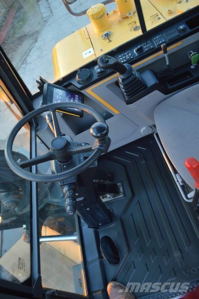 Volvo EW 60 E Wheeled excavators