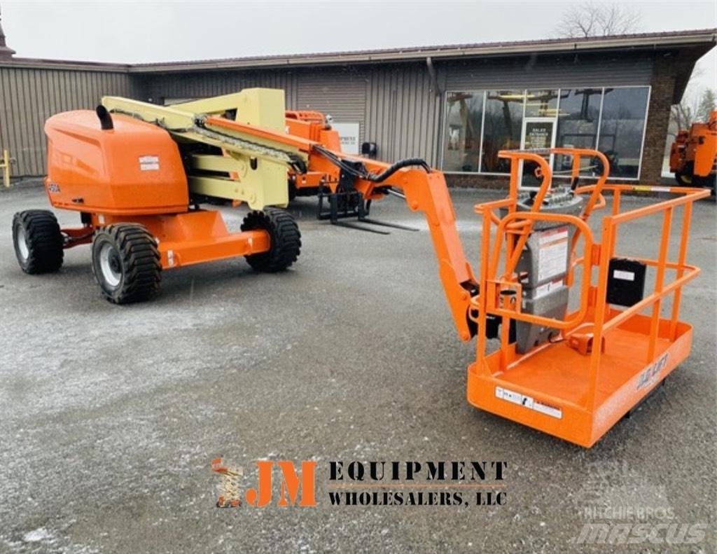 JLG 450 A Articulated boom lifts