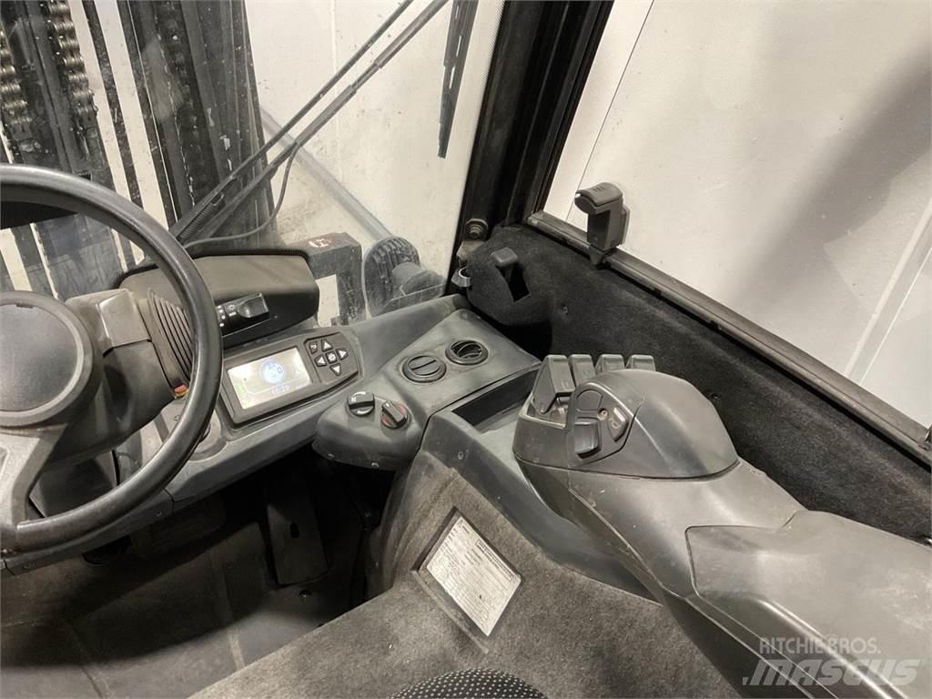 CAT EP35N Electric forklift trucks