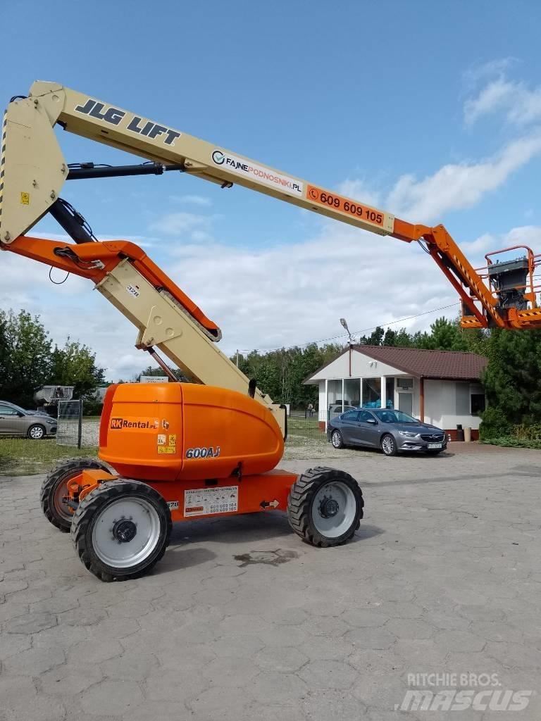 JLG 600 AJ Articulated boom lifts