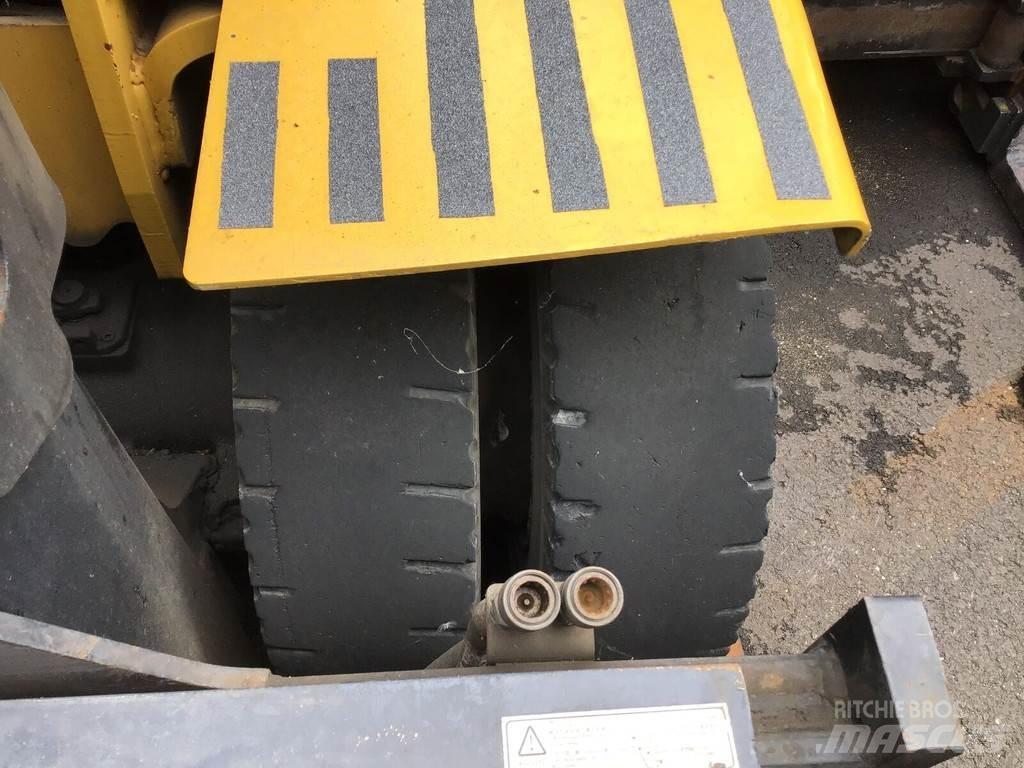 Yale GDP70VX Diesel trucks