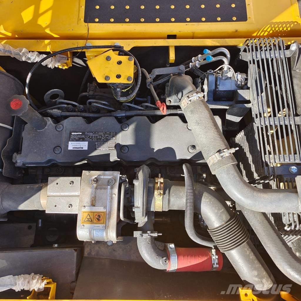 Komatsu PC 200 Crawler excavators