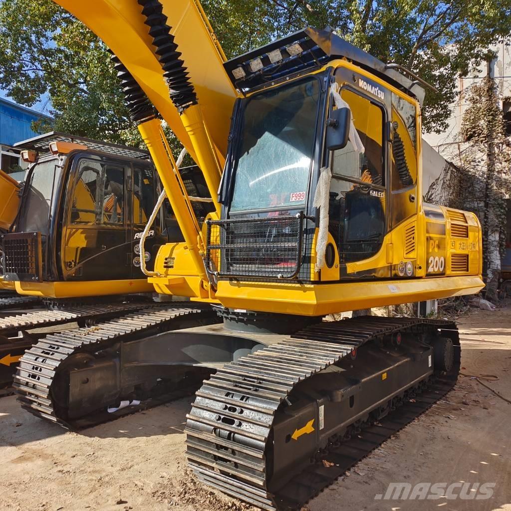 Komatsu PC 200 Crawler excavators