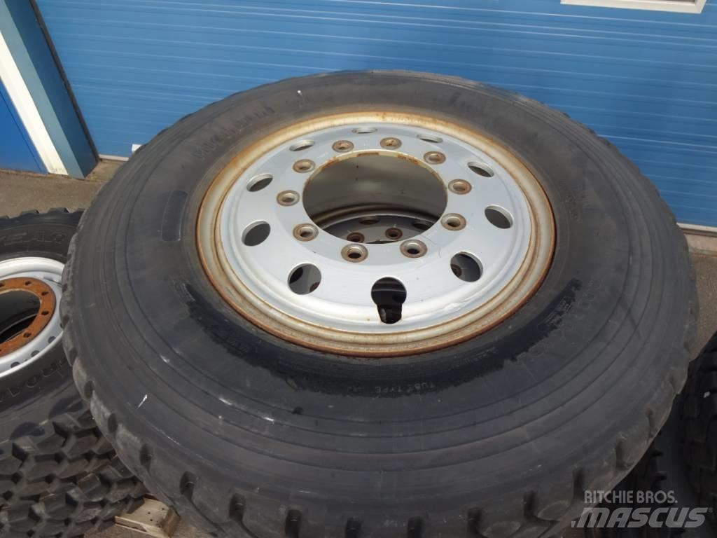 Michelin 1200x24 XDL Tyres, wheels and rims