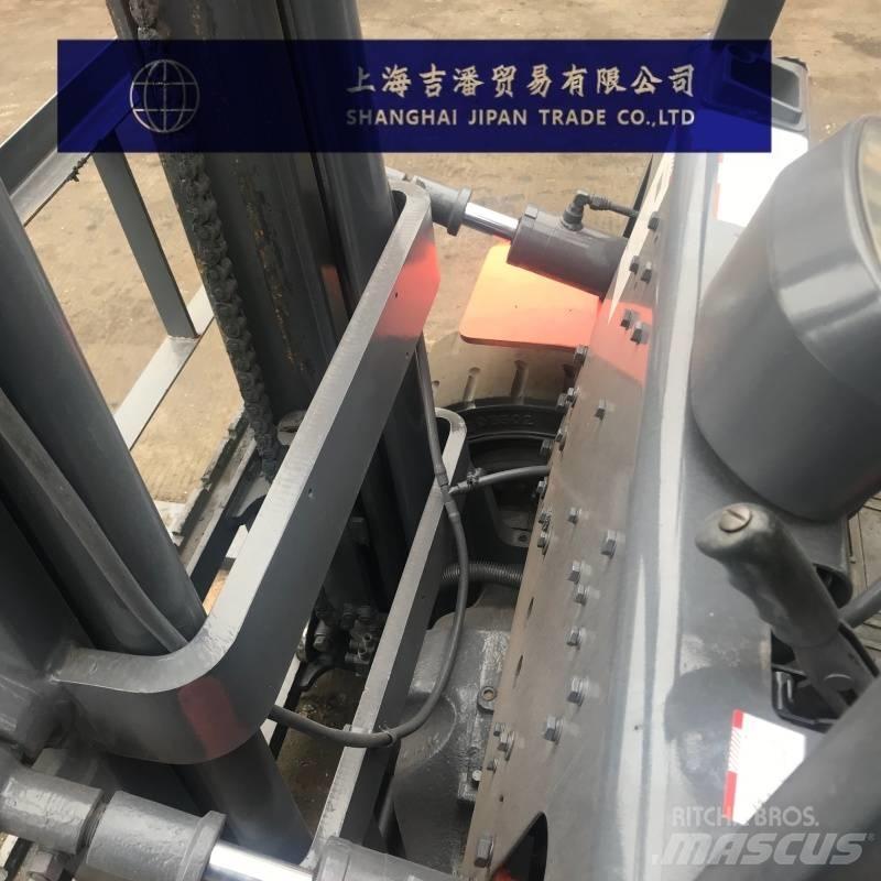 Heli H2000 35 Diesel trucks