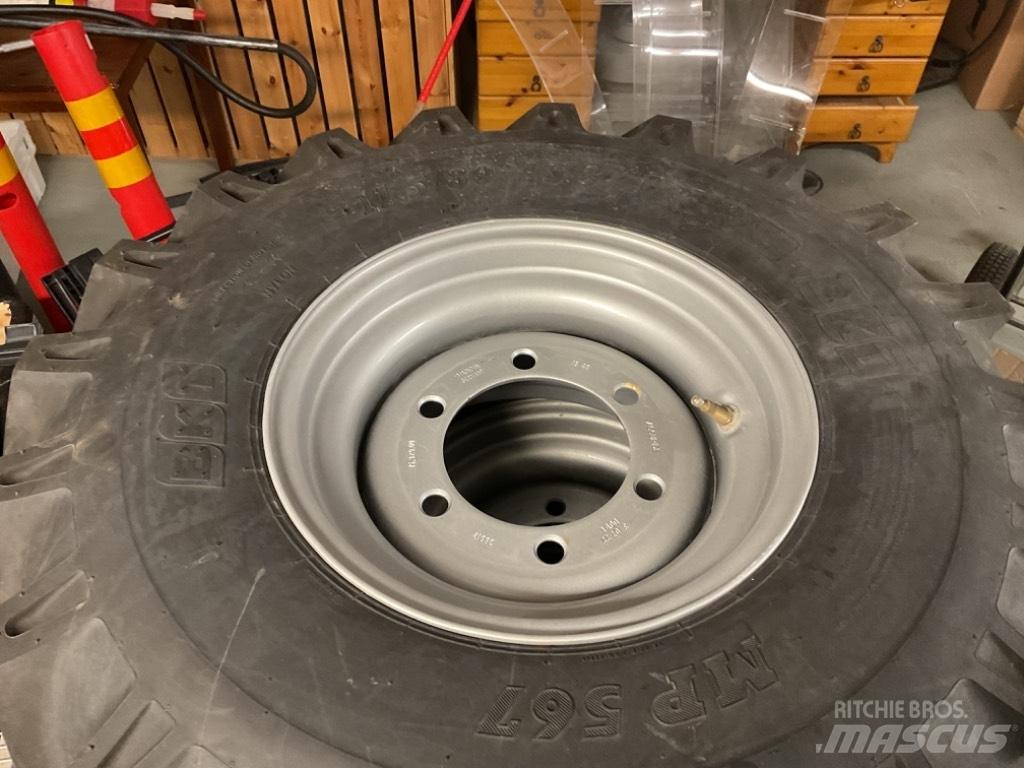 BKT 11,5/80-15,3 Tyres, wheels and rims
