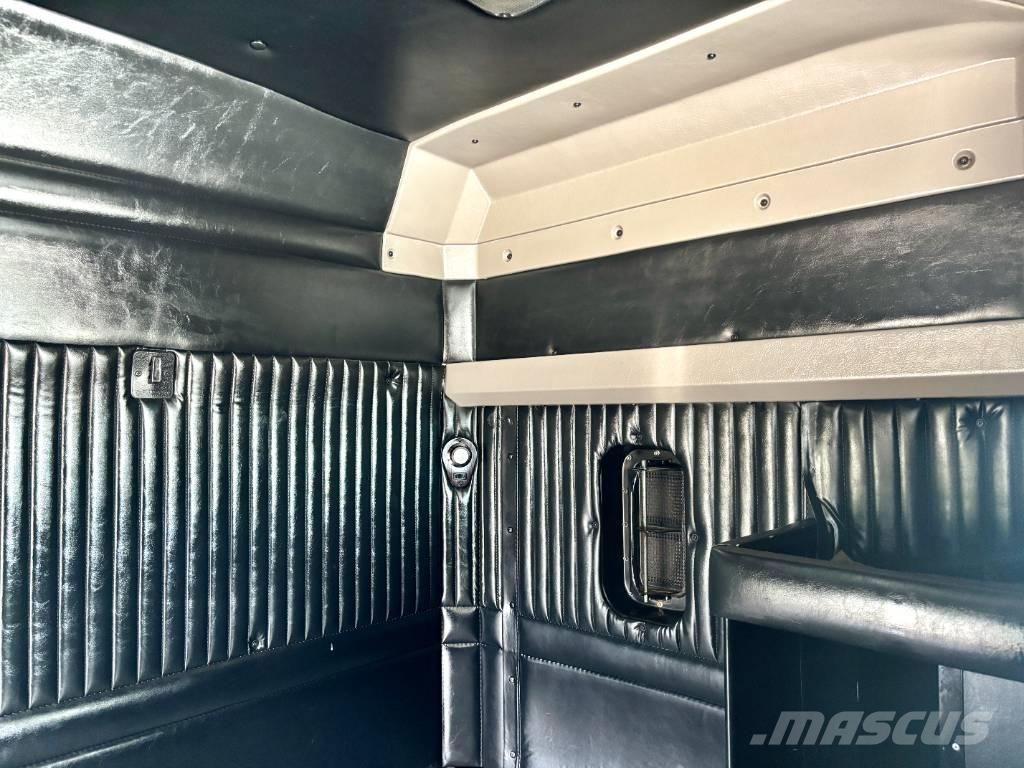 Kenworth W 900 Prime Movers