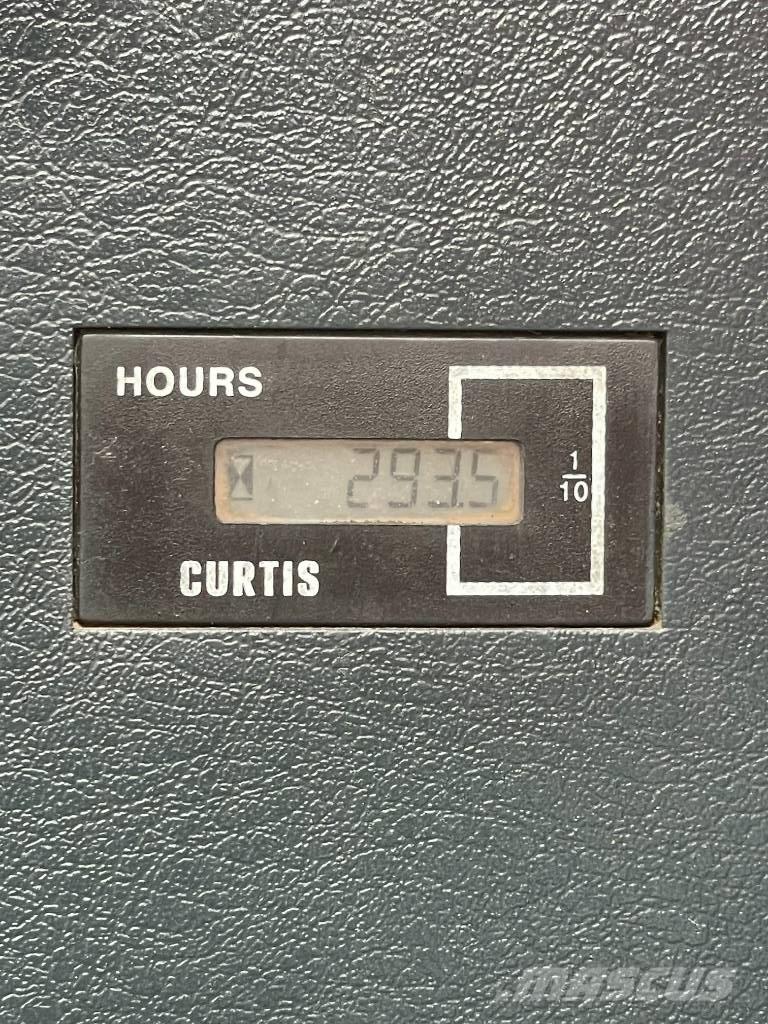 Hyundai 220LC-9S Mini excavators  7t - 12t