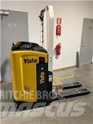 Yale MP20T. 2000kg Low lift with platform