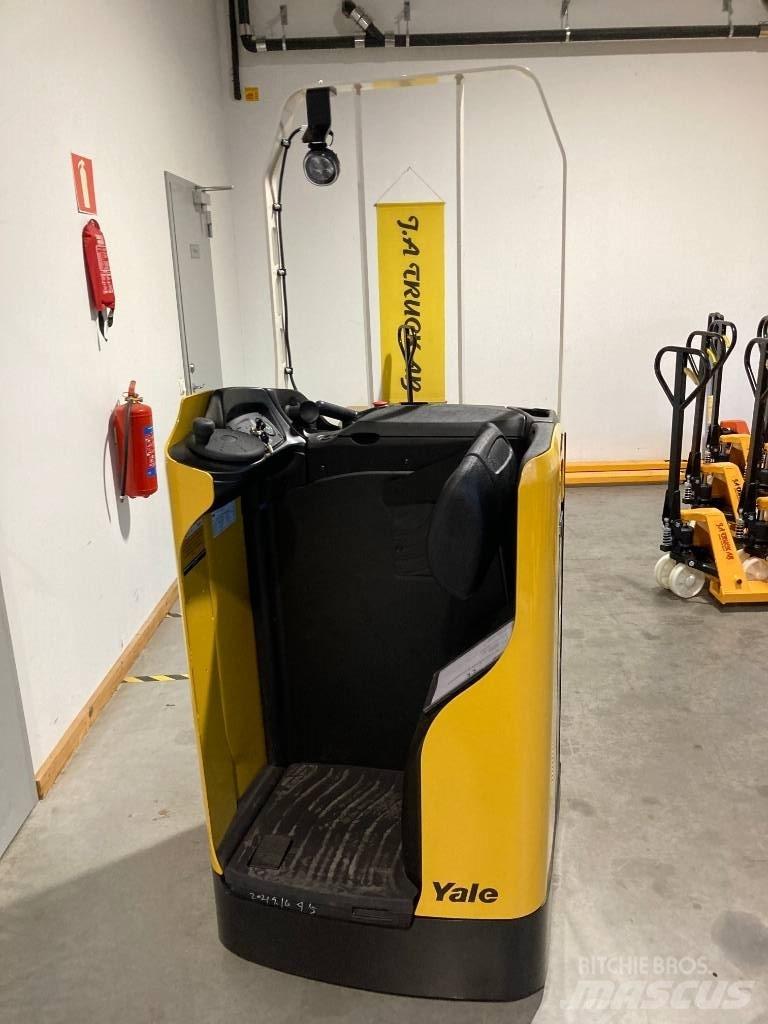 Yale MP20T. 2000kg Low lift with platform