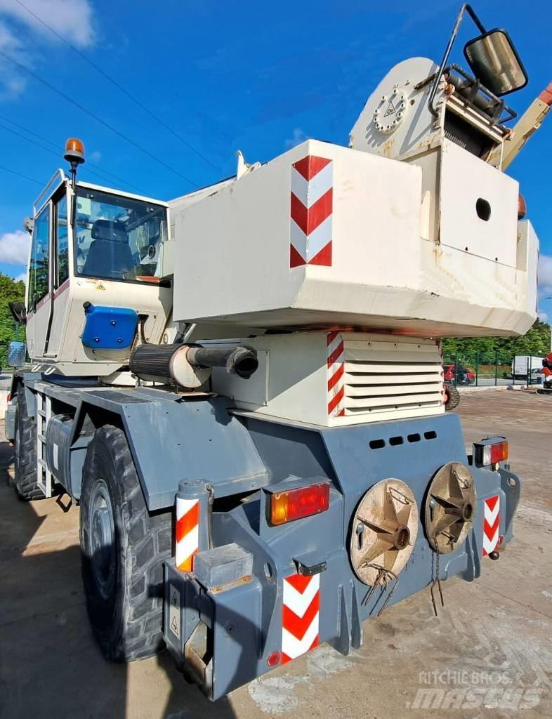 Terex RC45 Rough terrain cranes