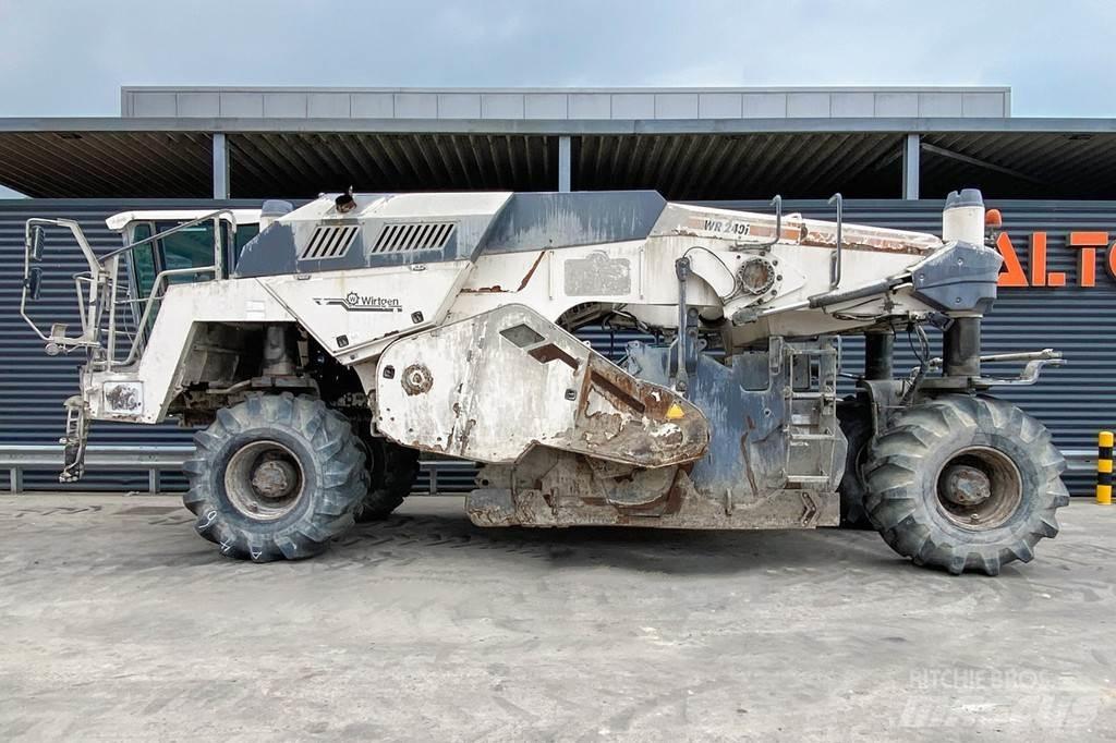 Wirtgen WR 240 Asphalt recycling
