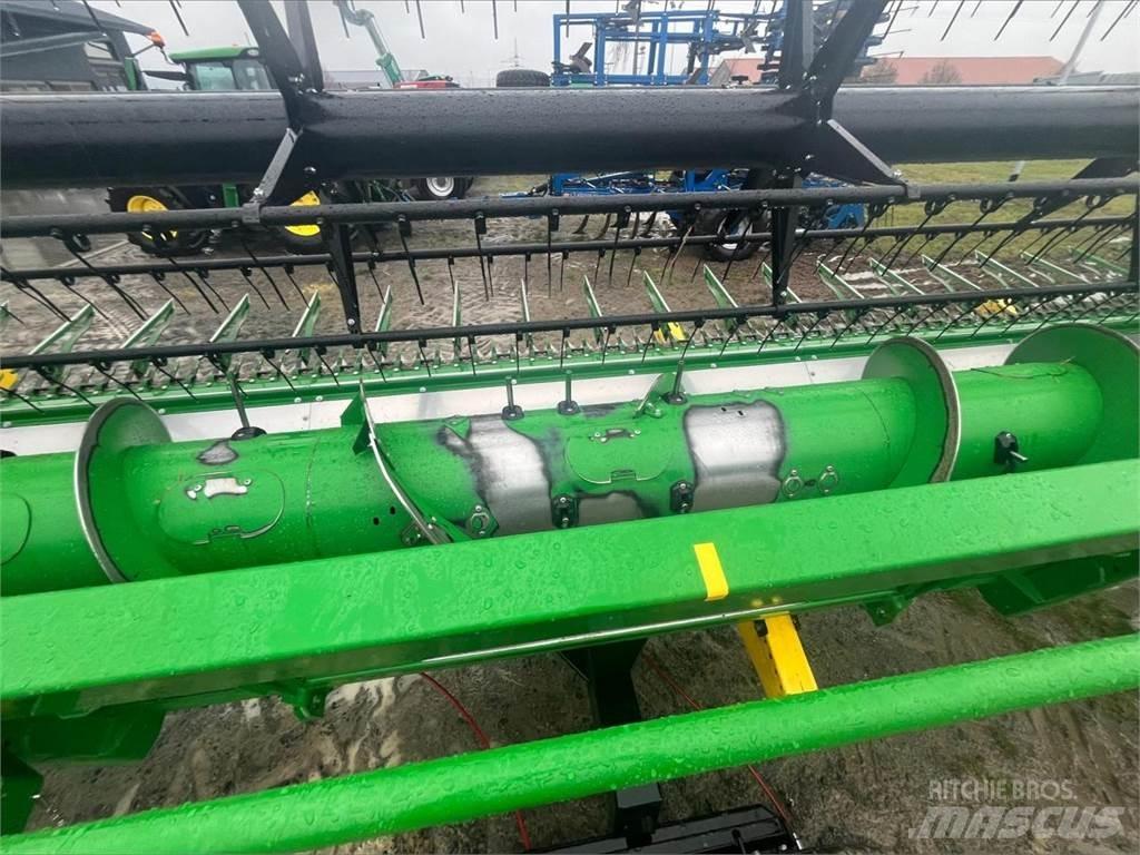 John Deere 625R Combine harvester accessories