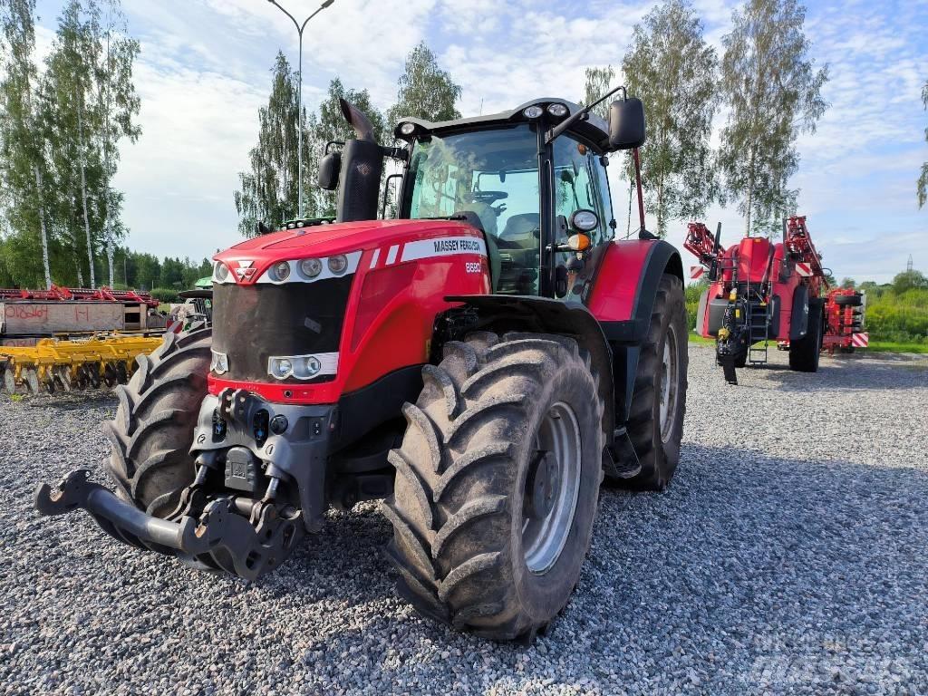 Massey Ferguson 8690 Tractors