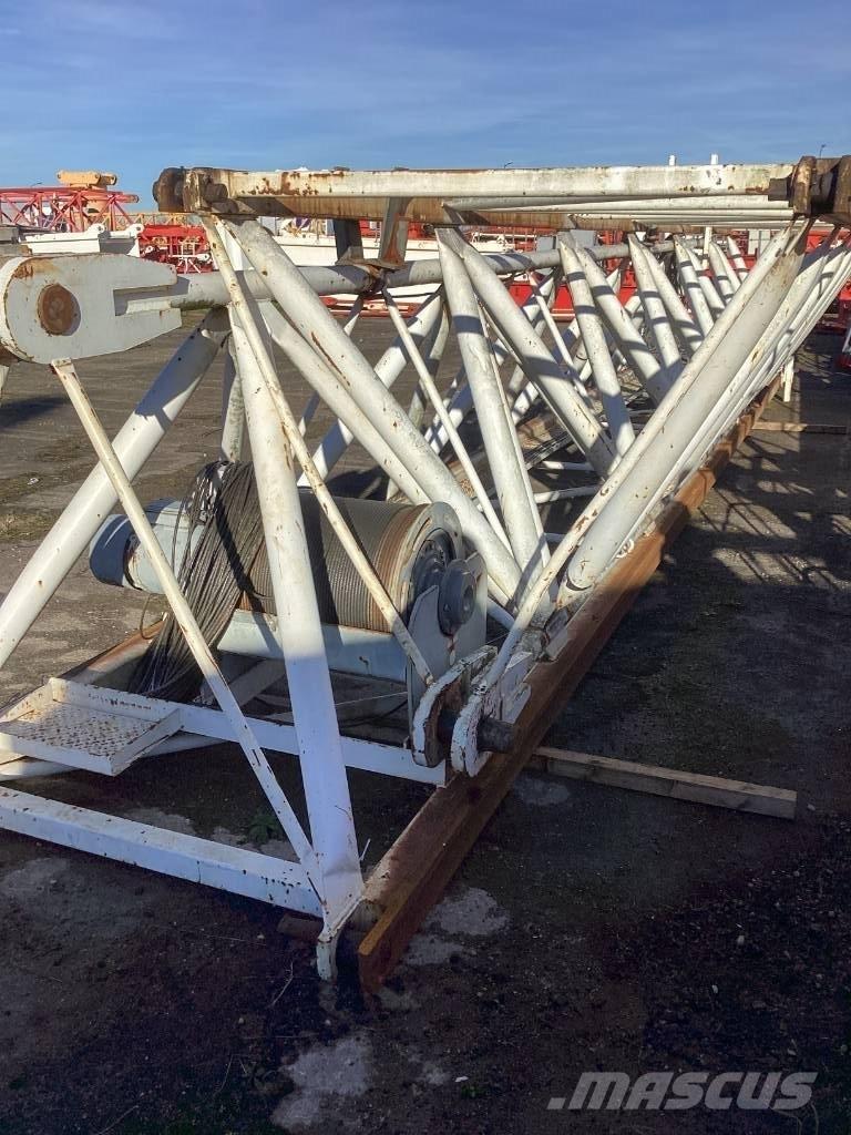 Potain MD365B Tower cranes