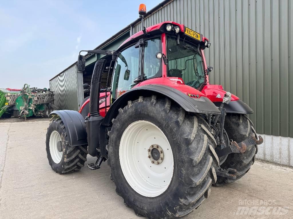 Valtra T194 Versu Tractors