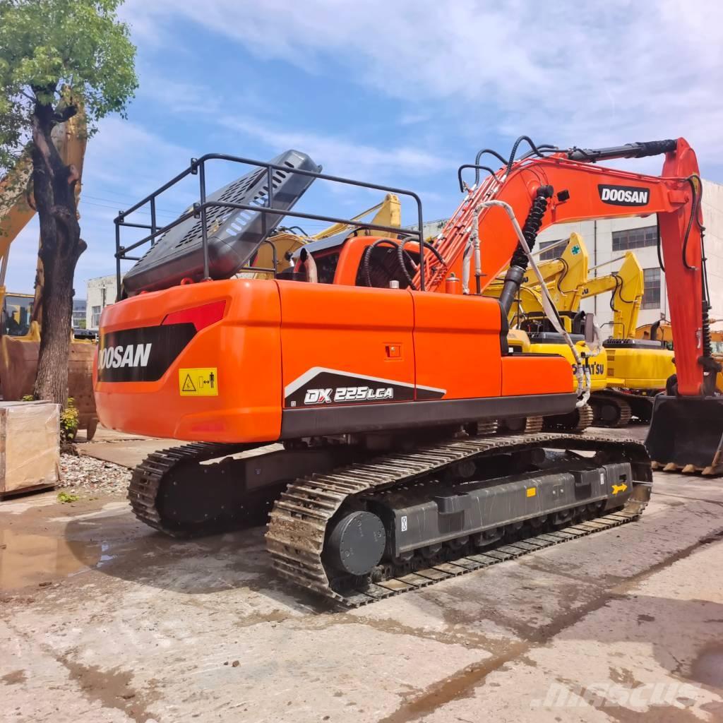 Doosan DX 225 LC-9C Crawler excavators