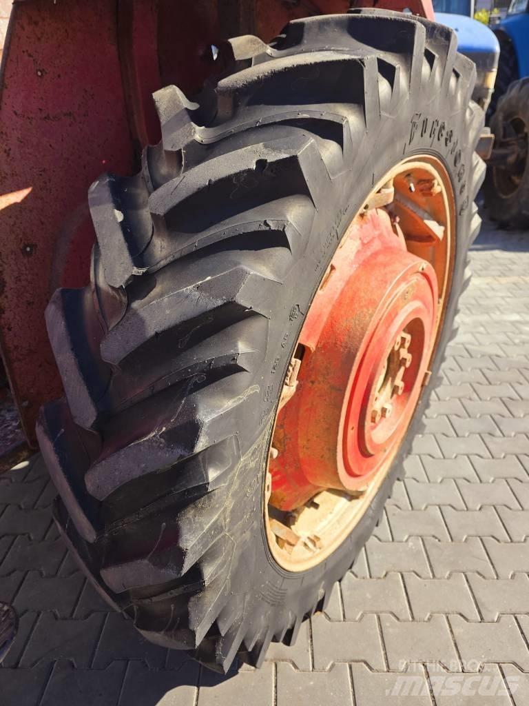 Massey Ferguson 178 Tractors
