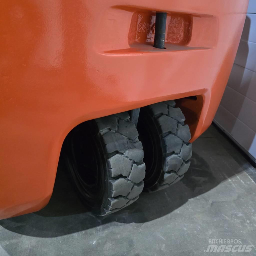 Toyota 8 FBEK 16 T Electric forklift trucks