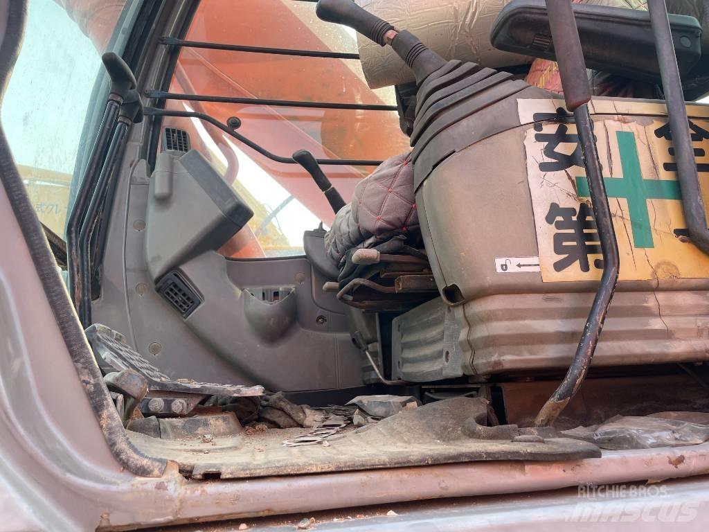 Hitachi ZX 270 Crawler excavators