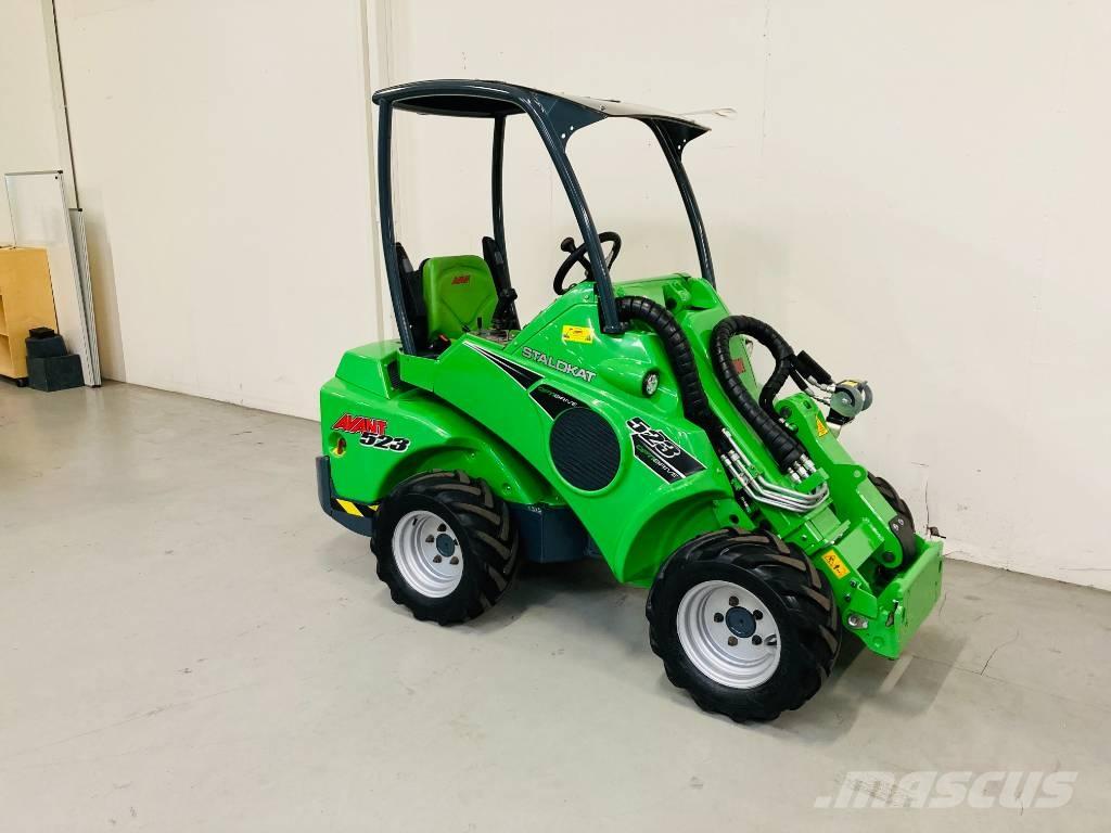 Avant 523 Mini loaders