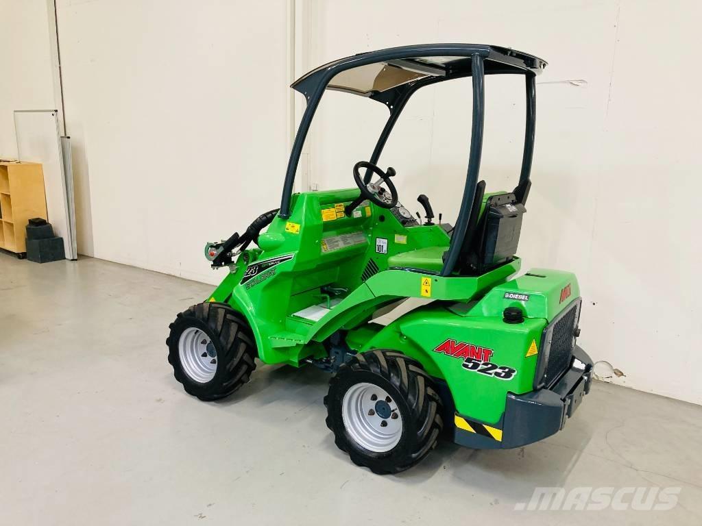 Avant 523 Mini loaders
