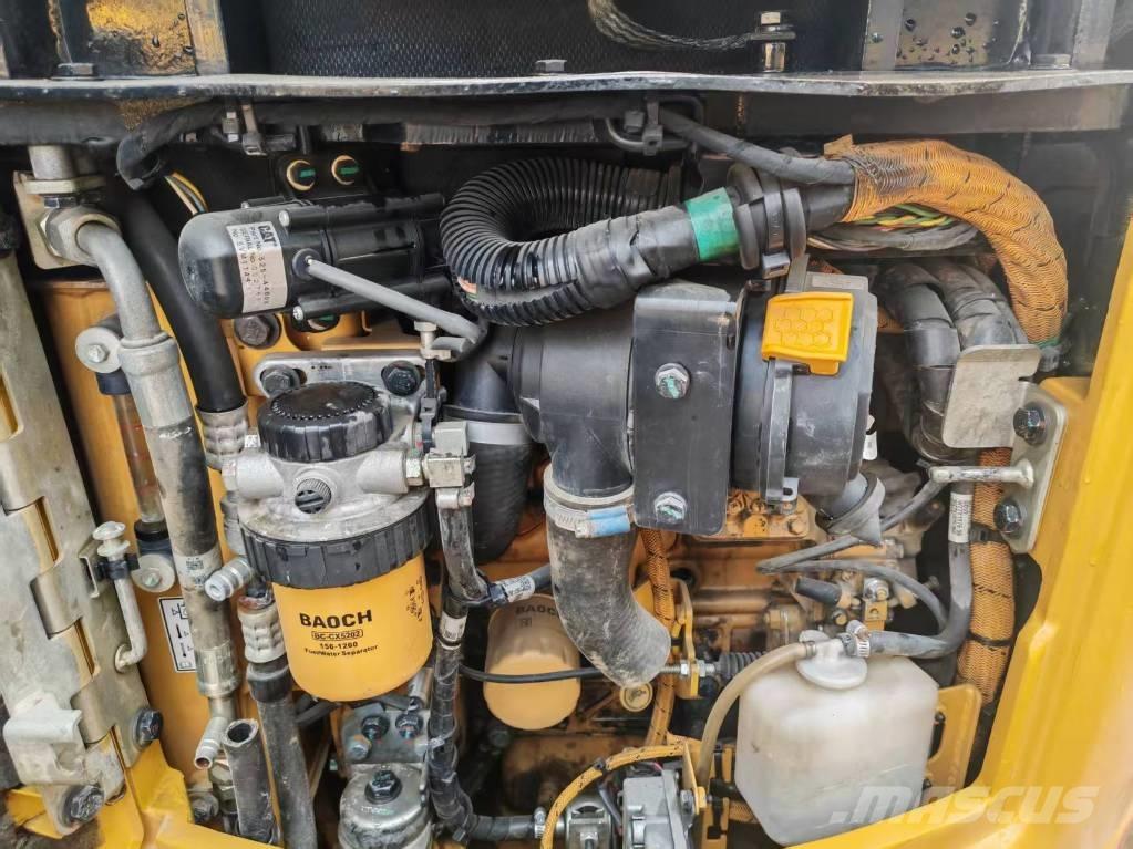 CAT 302 CR Mini excavators < 7t (Mini diggers)