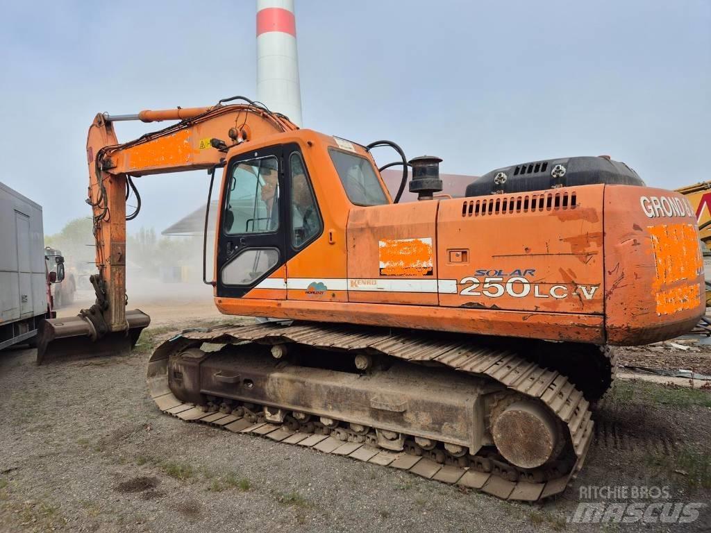 Daewoo S250 Crawler excavators