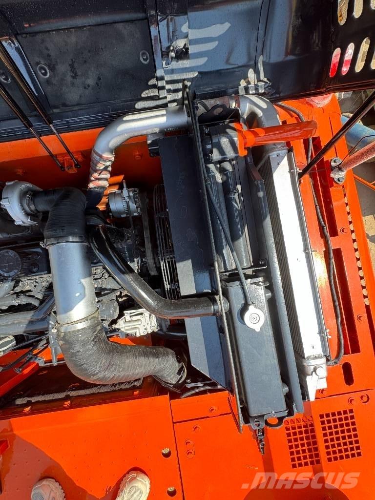 Doosan DX 300 LC-9S Crawler excavators