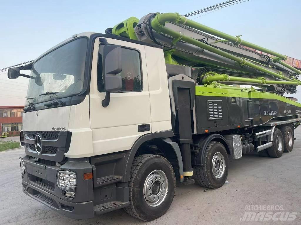Zoomlion 56M Concrete pumps