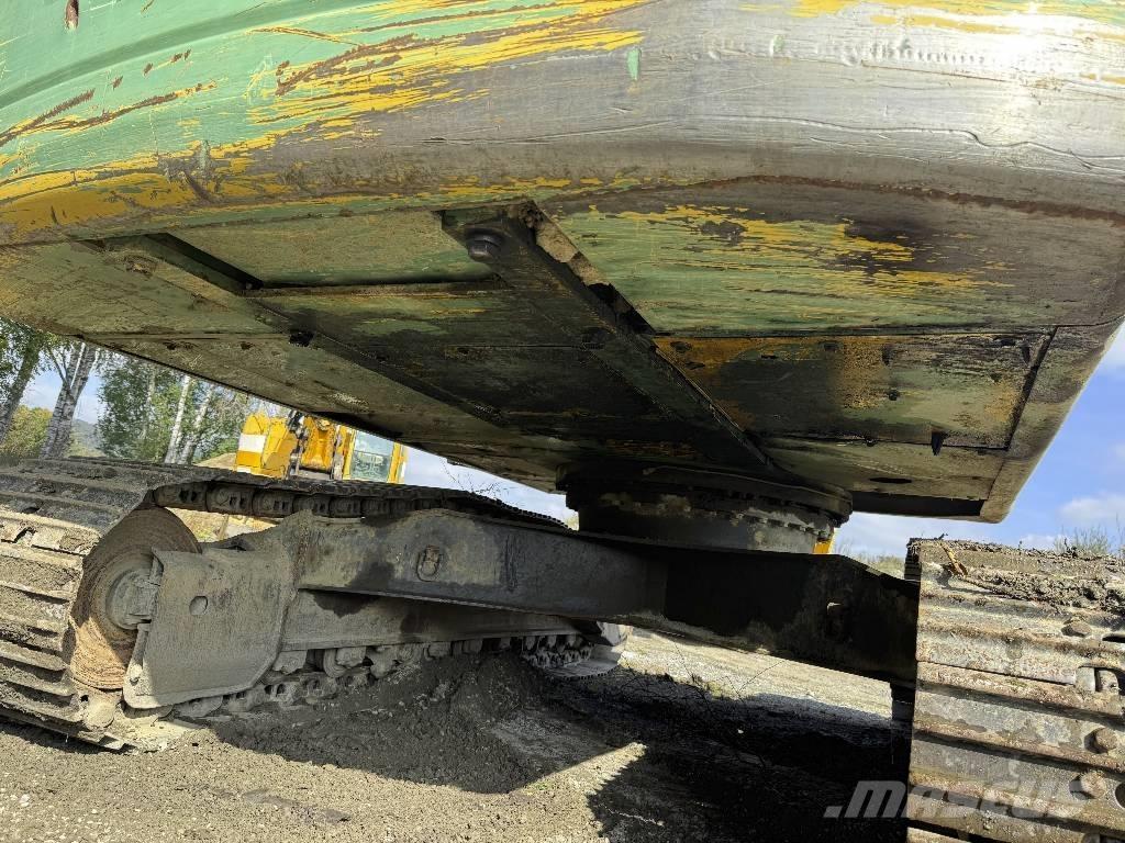 Komatsu PC 240 NLC-8 Crawler excavators