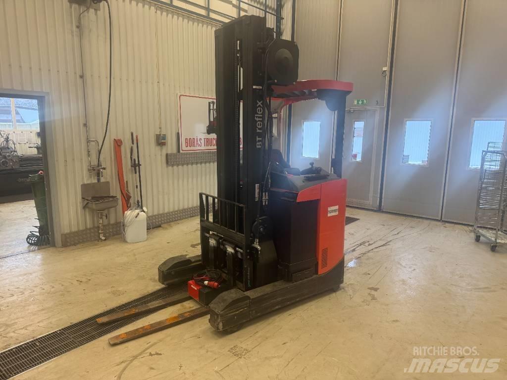 BT Toyota RRE 160 Reach truck