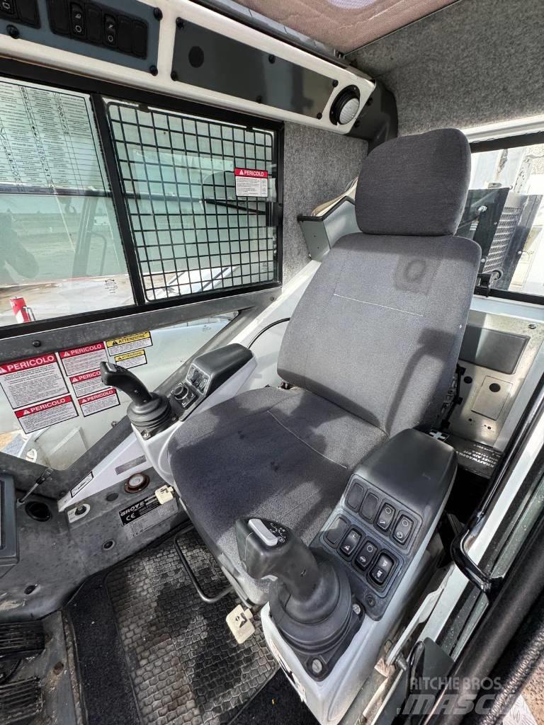 Grove RT 550 E All terrain cranes