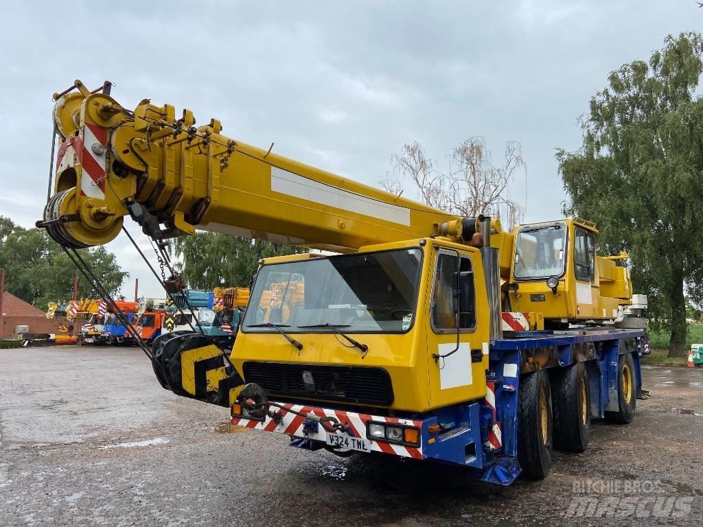Grove GMK 3050 All terrain cranes