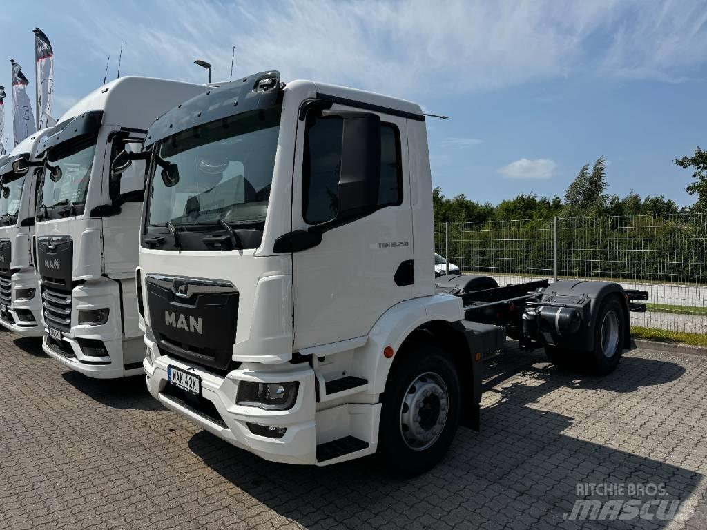 MAN TGM 18.290 Chassis Cab trucks