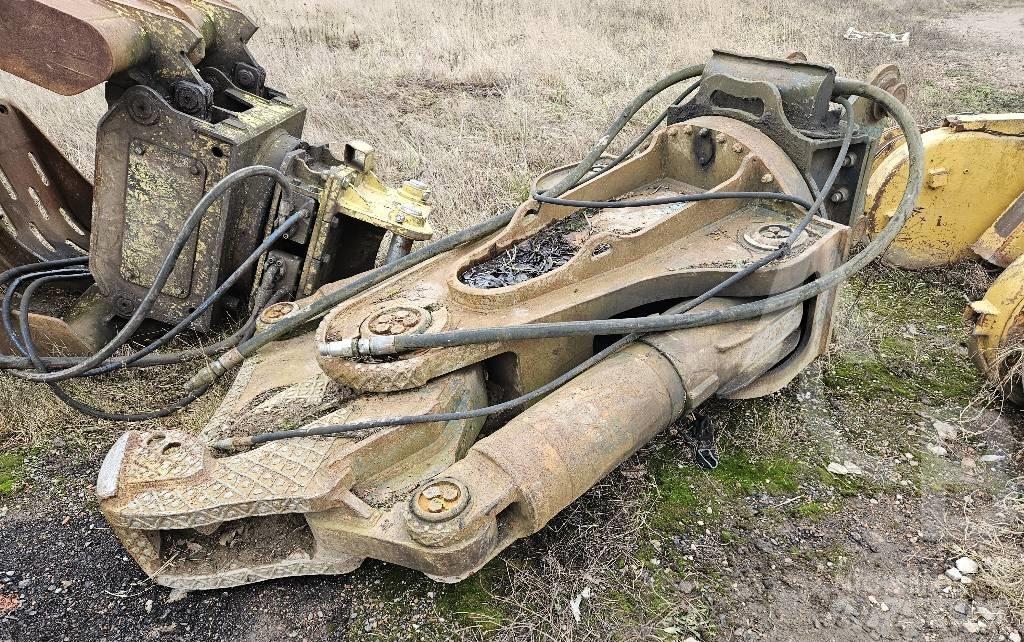 VTN MT-25 Crushers