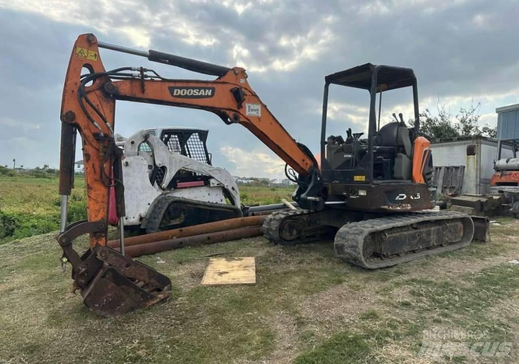 Doosan DX50 Crawler excavators