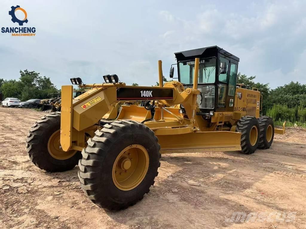 CAT 140K Graders