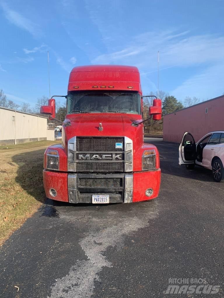 Mack Anthem Prime Movers