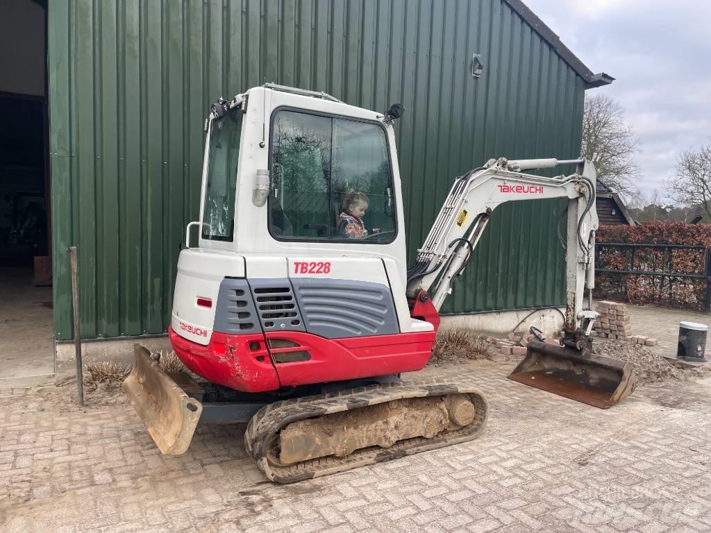 Takeuchi TB 228 Mini excavators < 7t (Mini diggers)