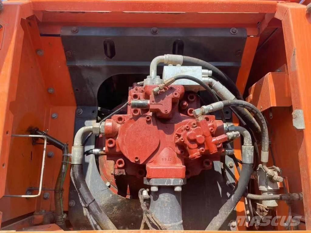 Doosan DX 420 Crawler excavators