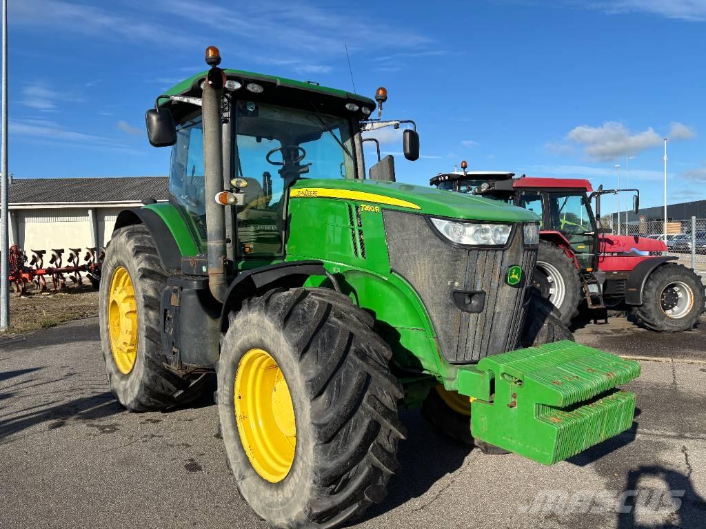 John Deere 7260 R Tractors